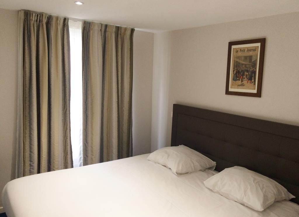 Hotel Savoy Paris Rum bild